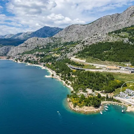 Luxury, Seafront Ivan With Heated Pool Only 100m From