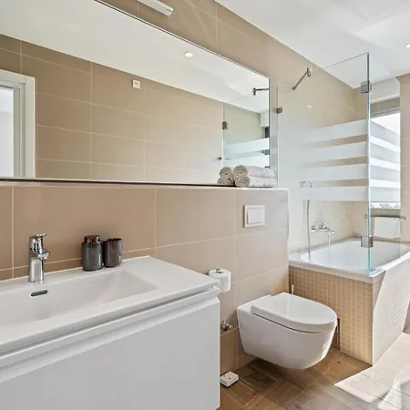 Luxury, Seafront Ivan With Heated Pool Only 100m From