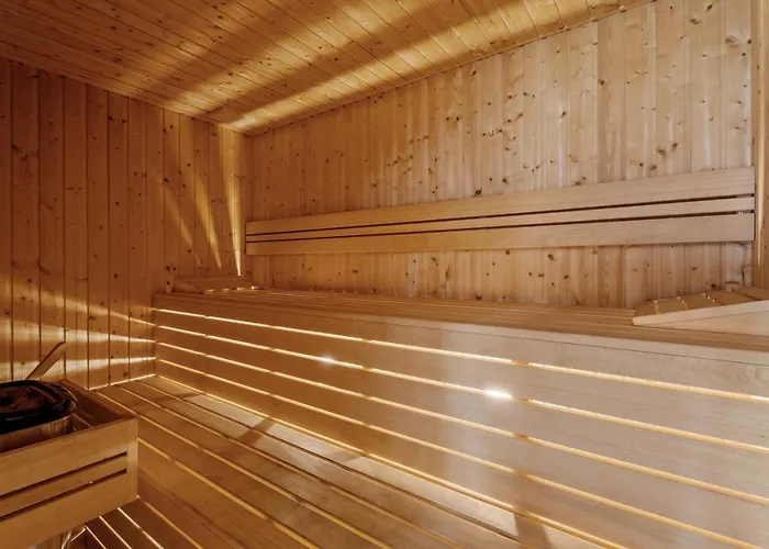 Villa Luxury, Seafront Ivan With Heated Pool Only 100m From Omiš