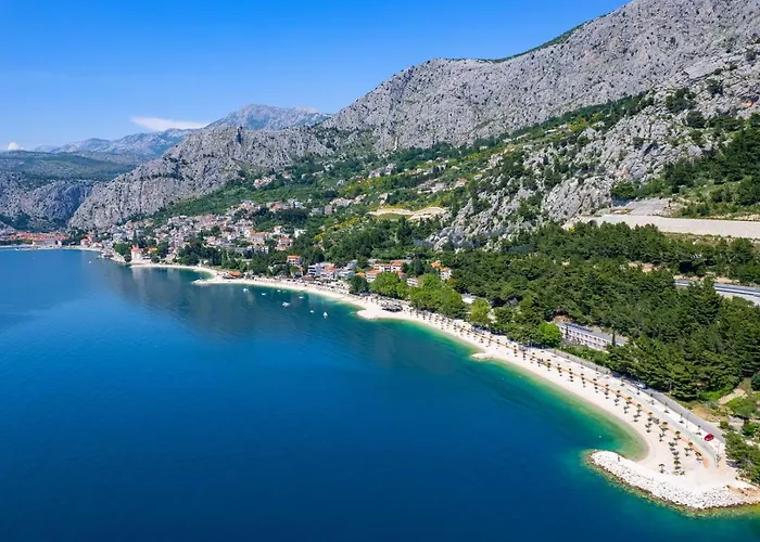 Luxury, Seafront Ivan With Heated Pool Only 100m From Villa